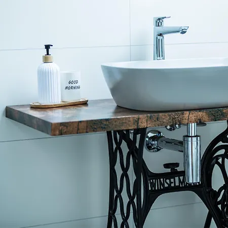 Postcard Private Parking Ac Emotional Showers Apartment Lezzeno