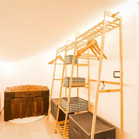 Postcard Private Parking Ac Emotional Showers Apartment