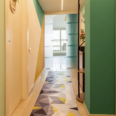 Postcard Private Parking Ac Emotional Showers