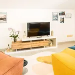 Postcard Private Parking Ac Emotional Showers Apartment Lezzeno